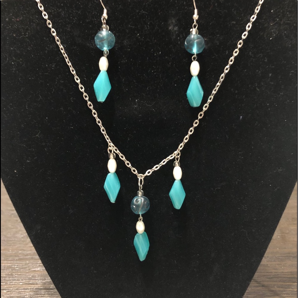 Handcrafted woman’s jewelry set